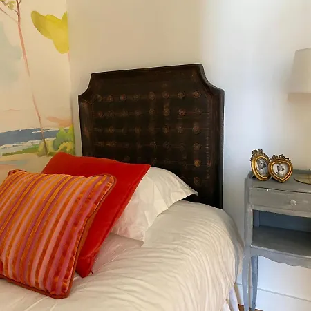 Aristide Oda ve Kahvaltı